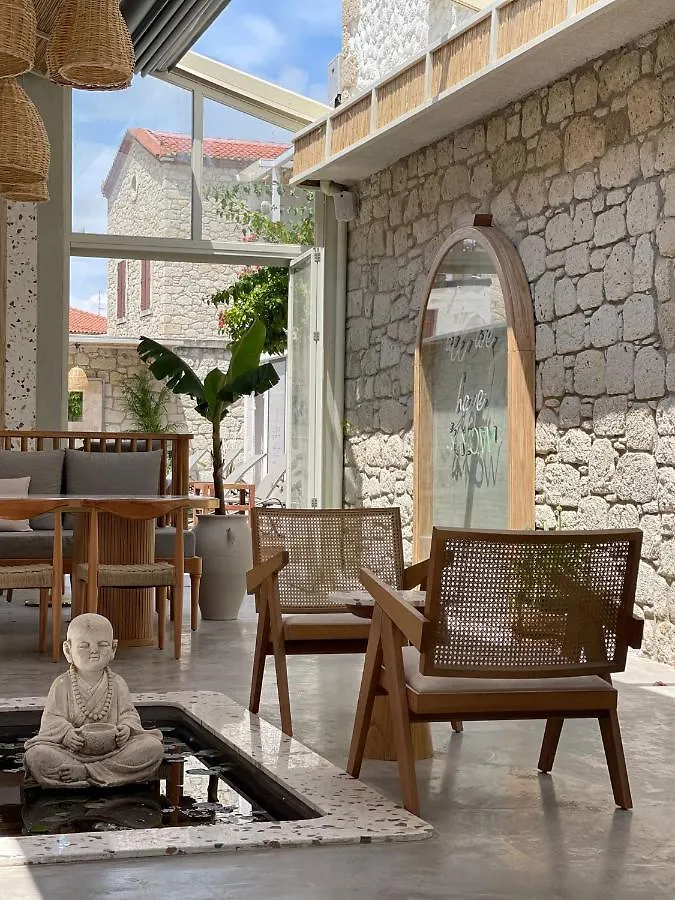 Monk Alaçatı